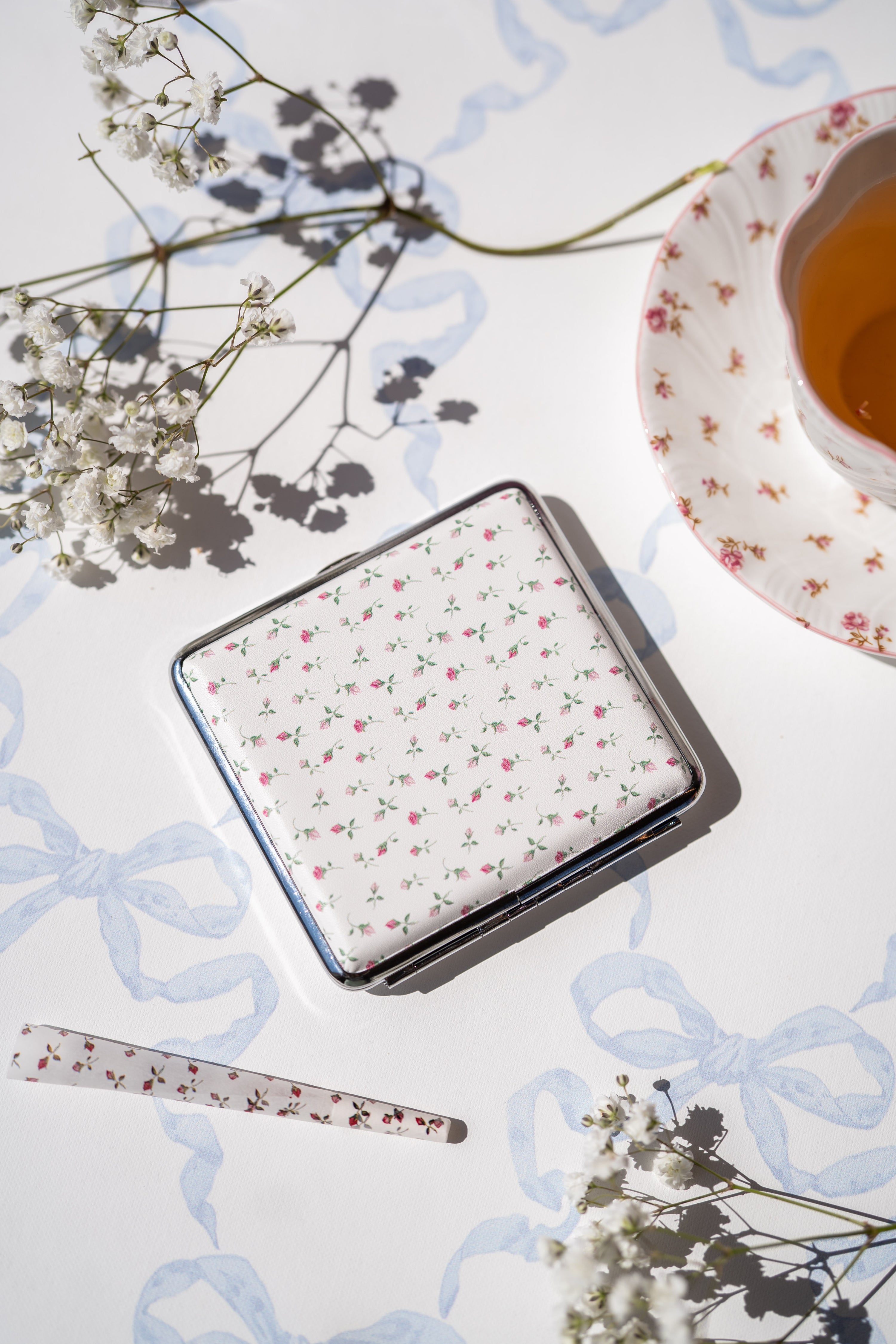 Rosette Cig Case