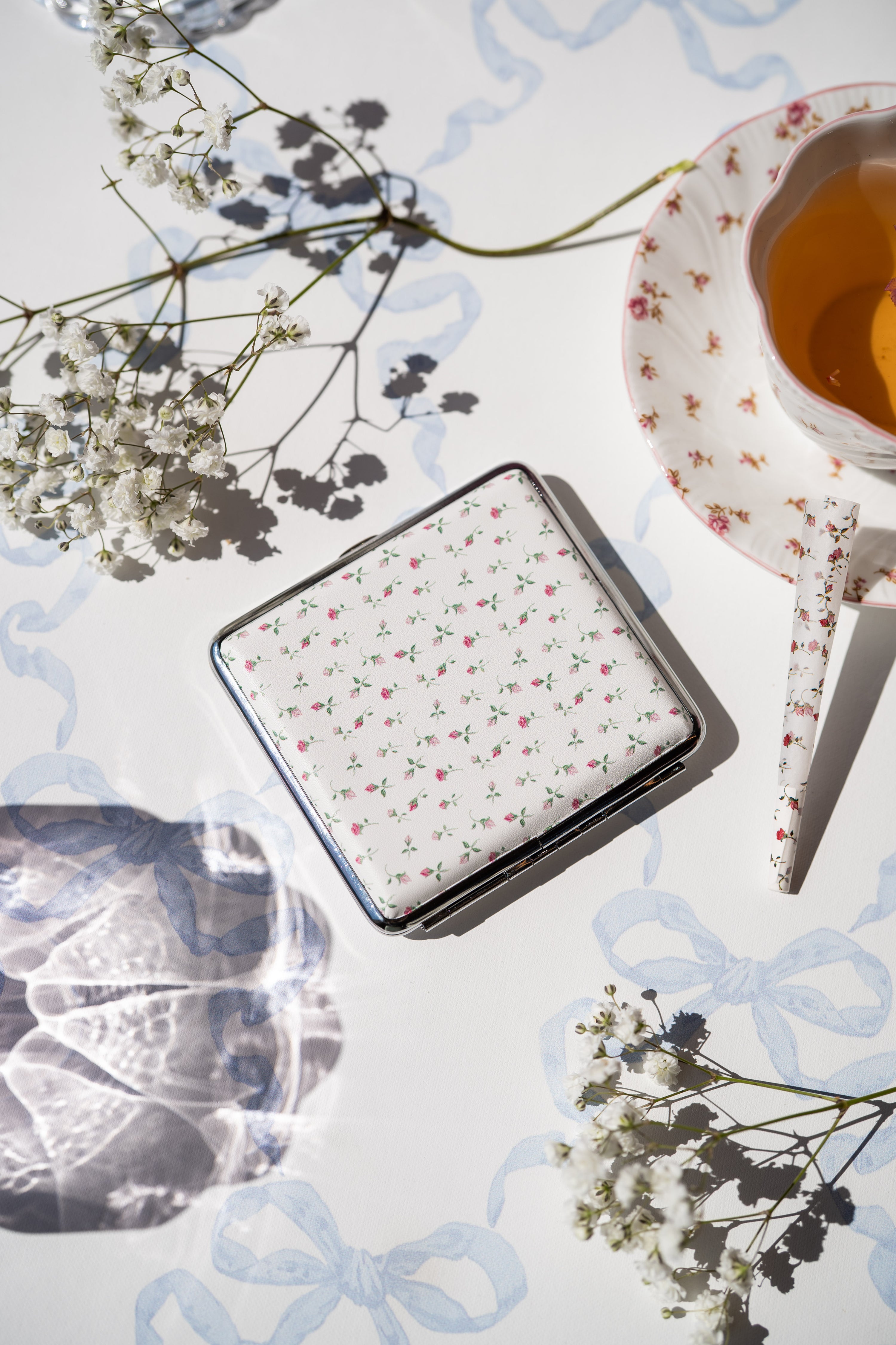 Rosette Cig Case