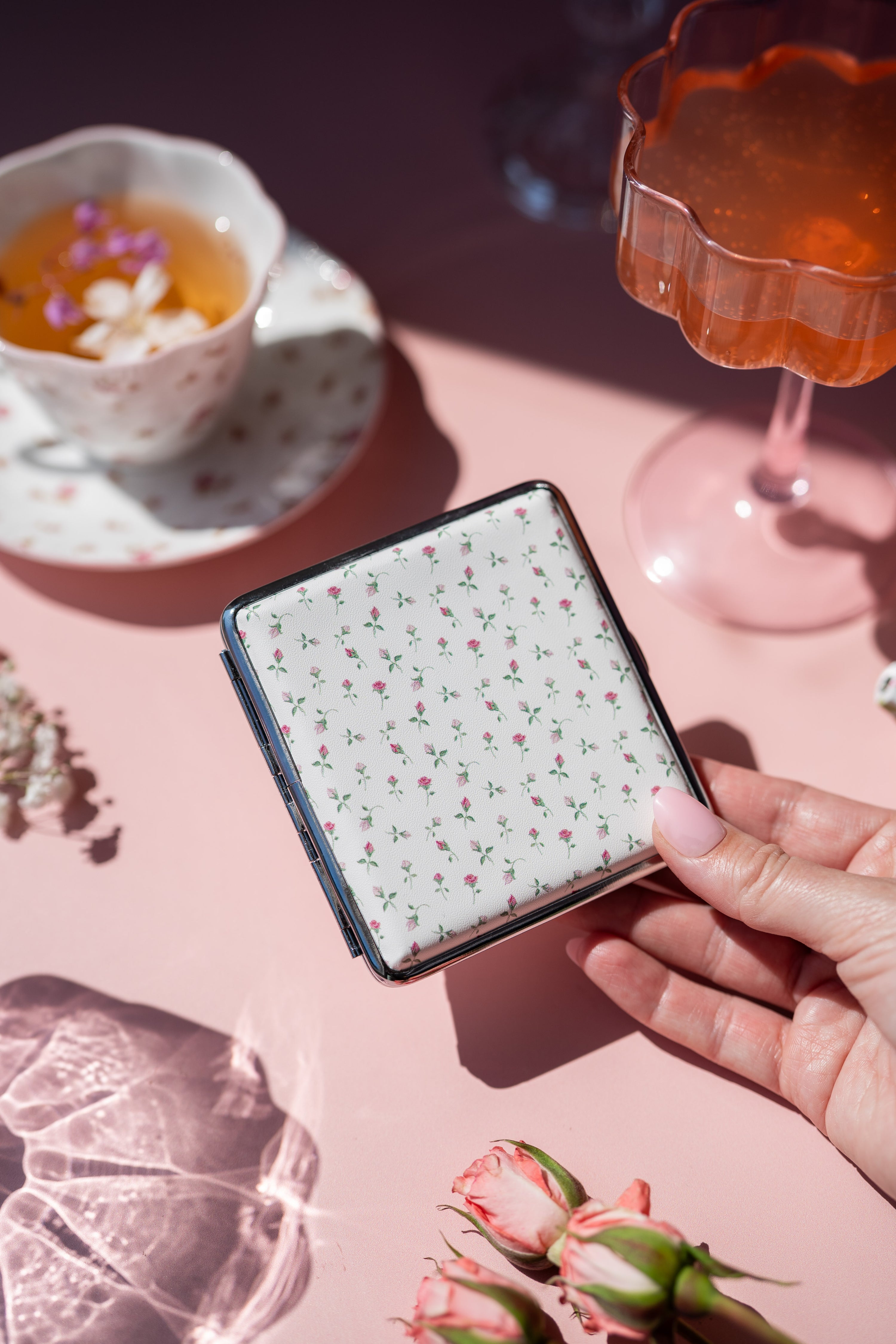 Rosette Cig Case