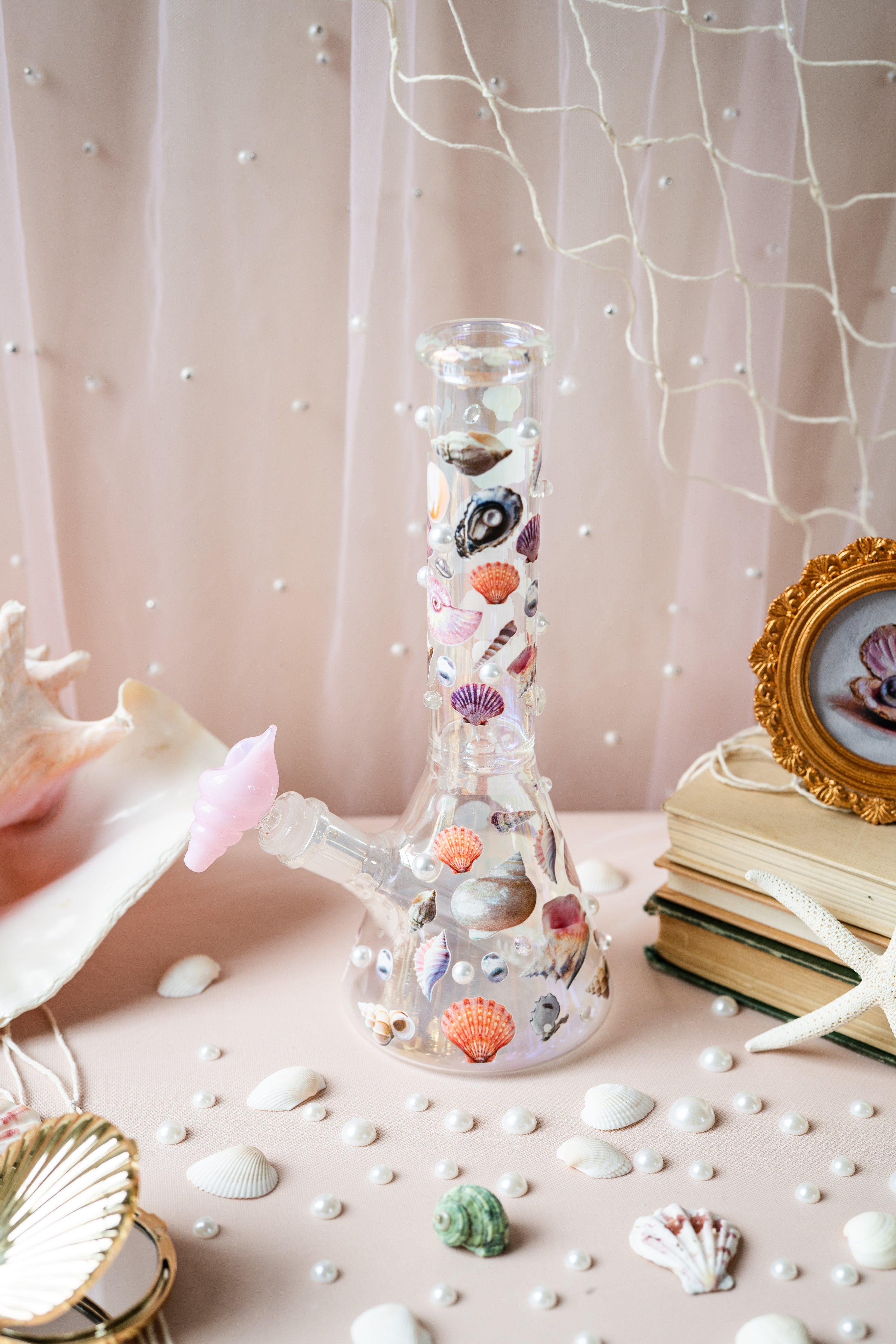 Shell Collection Beaker Bong