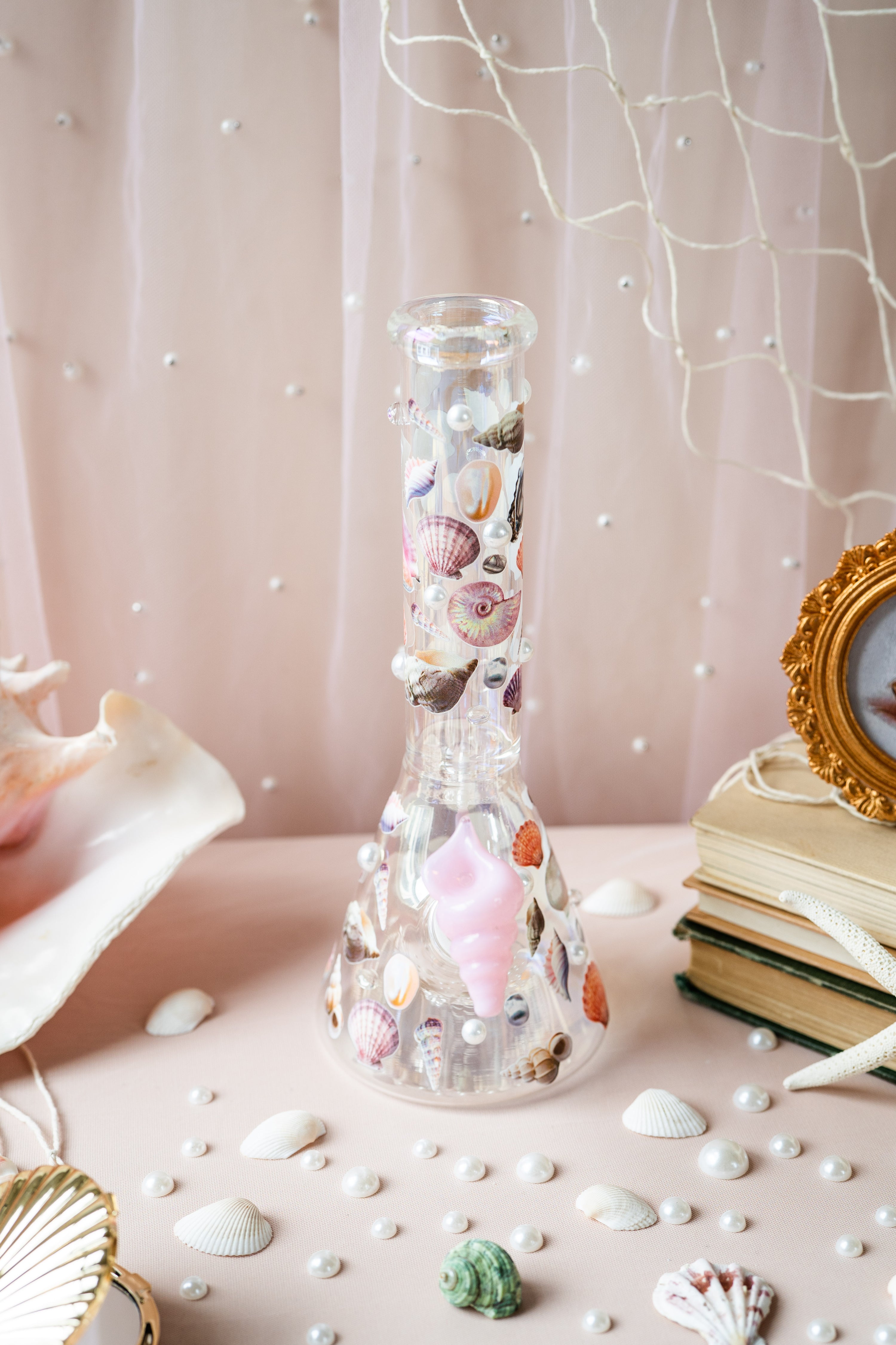 Shell Collection Beaker Bong