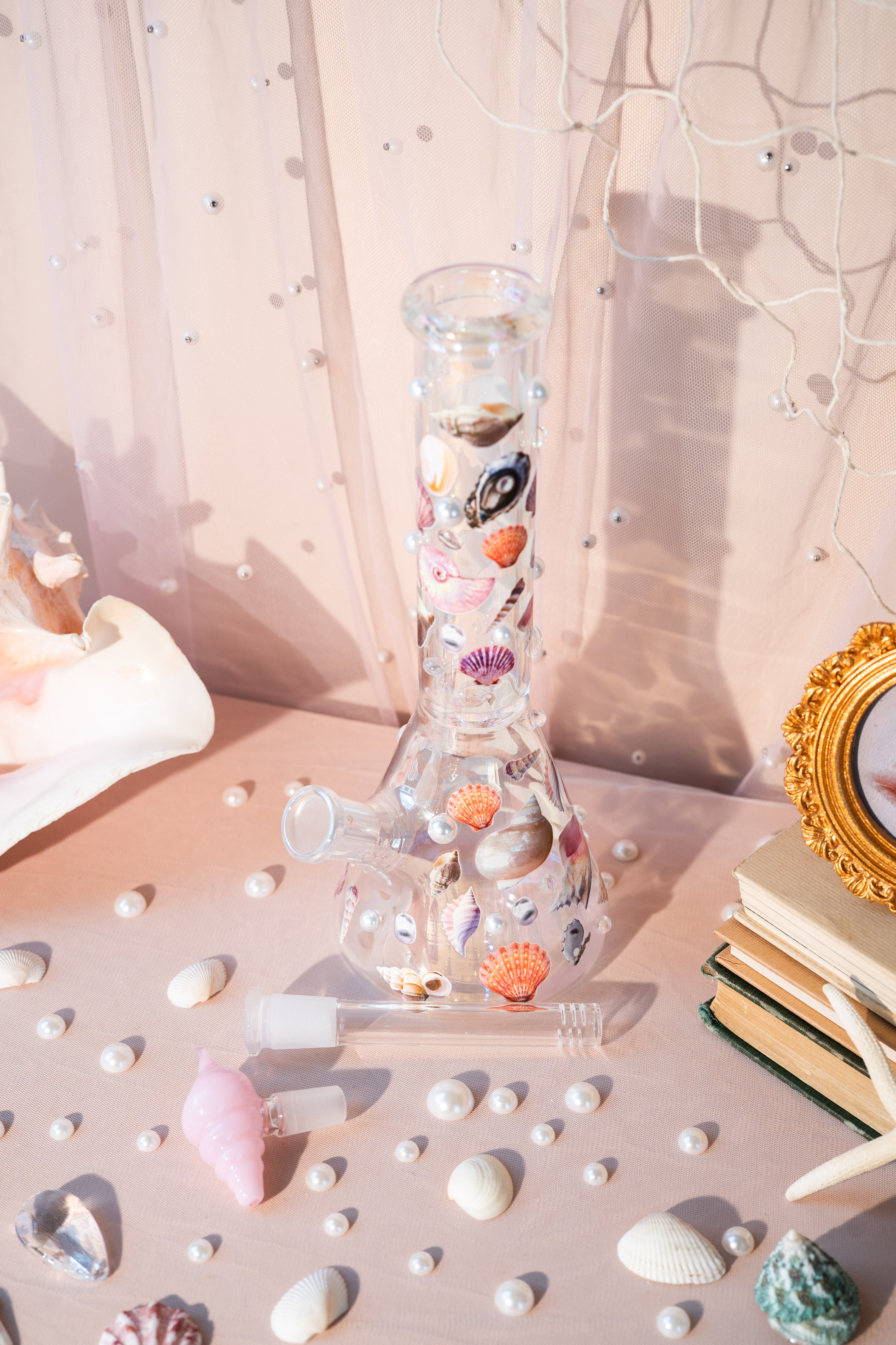 Shell Collection Beaker Bong