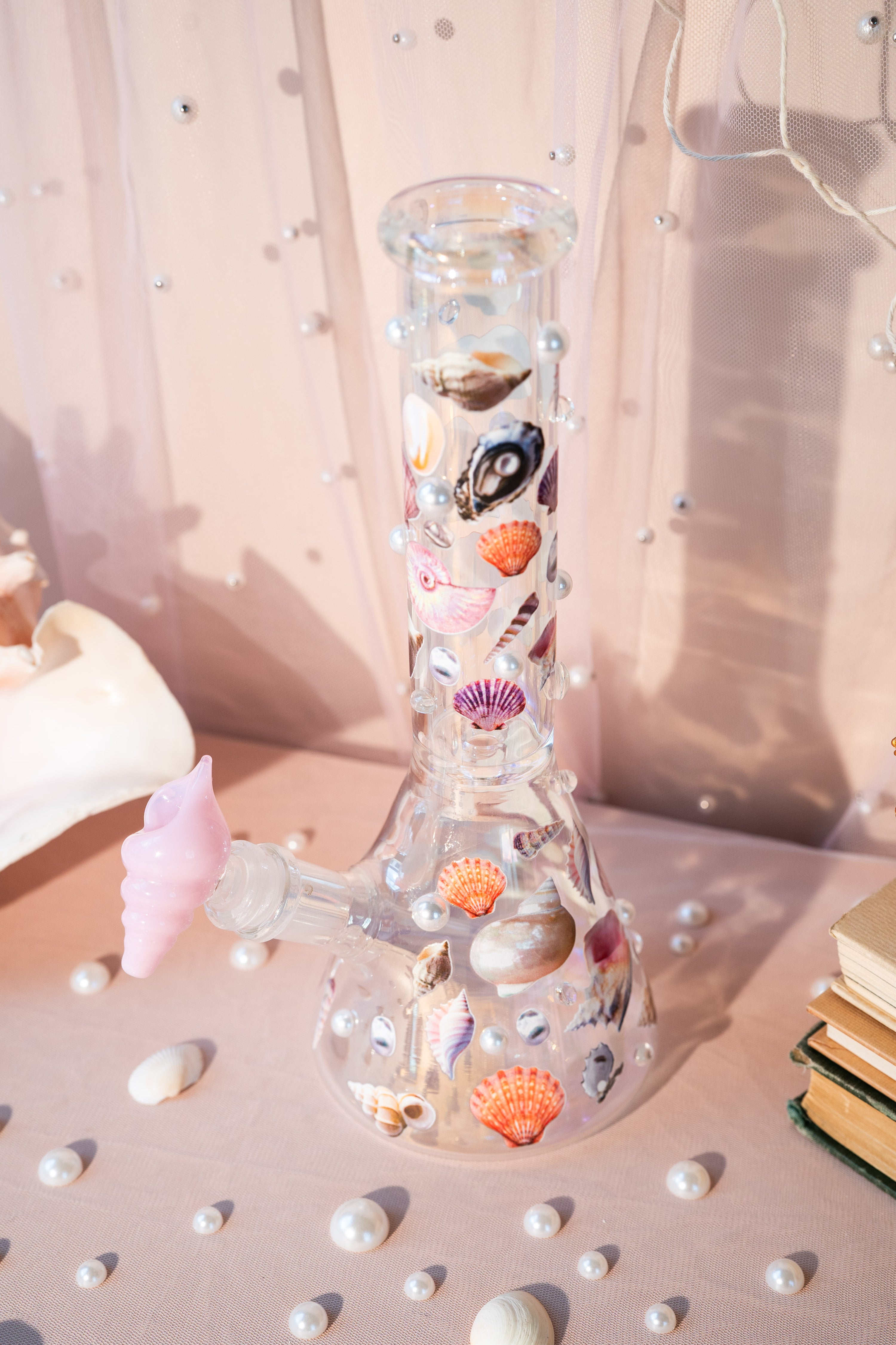 Shell Collection Beaker Bong