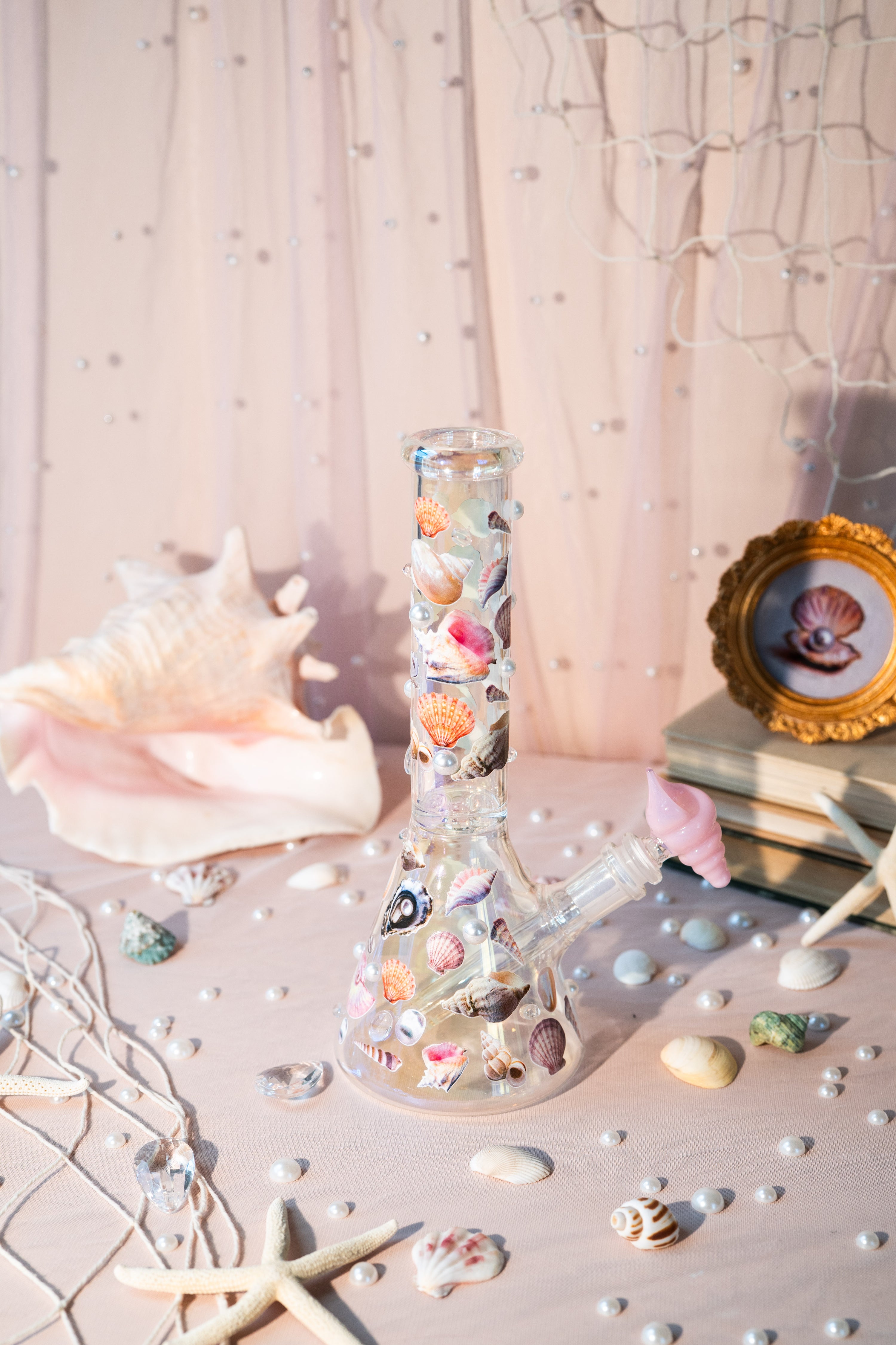 Shell Collection Beaker Bong
