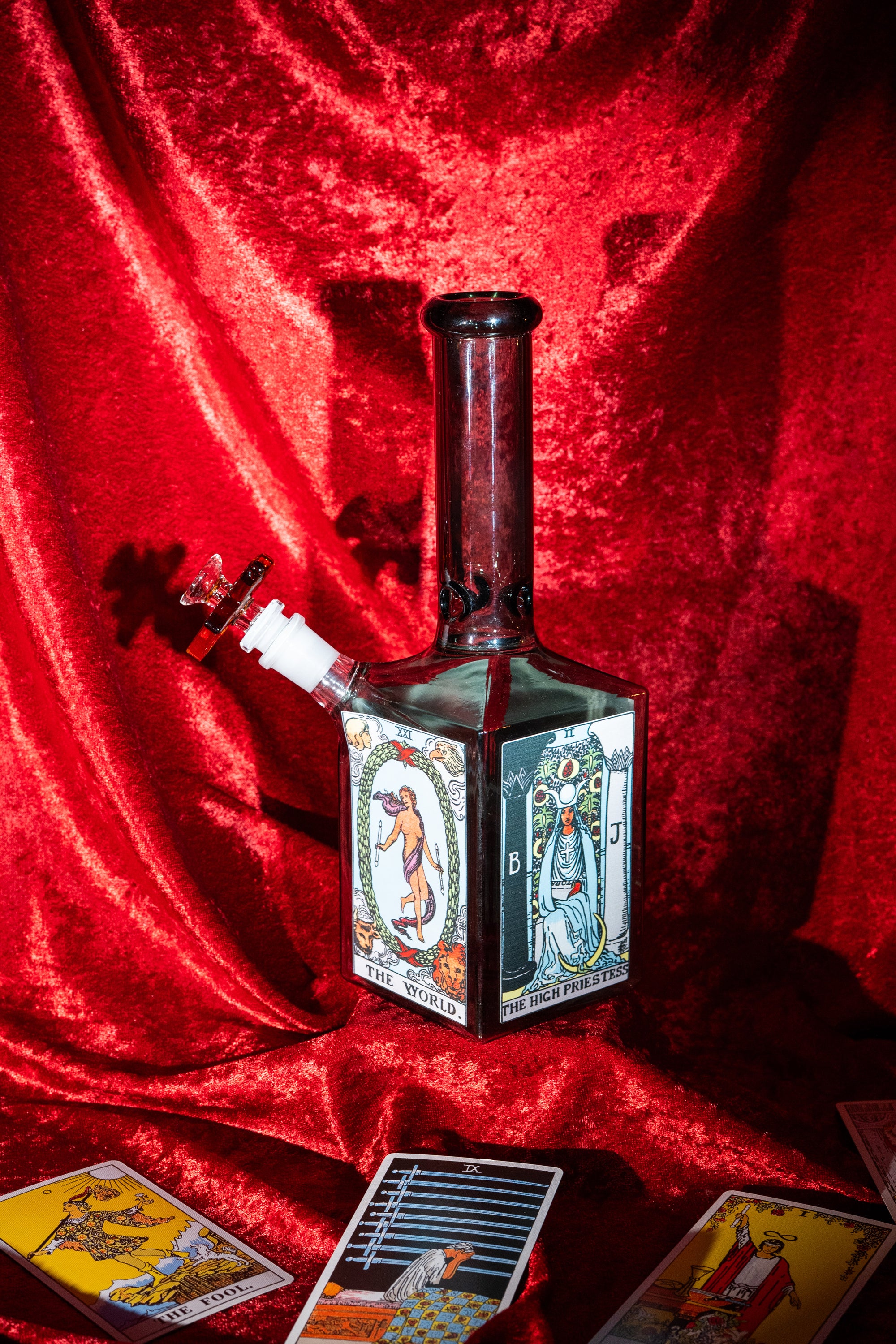 Tarot Card Bong