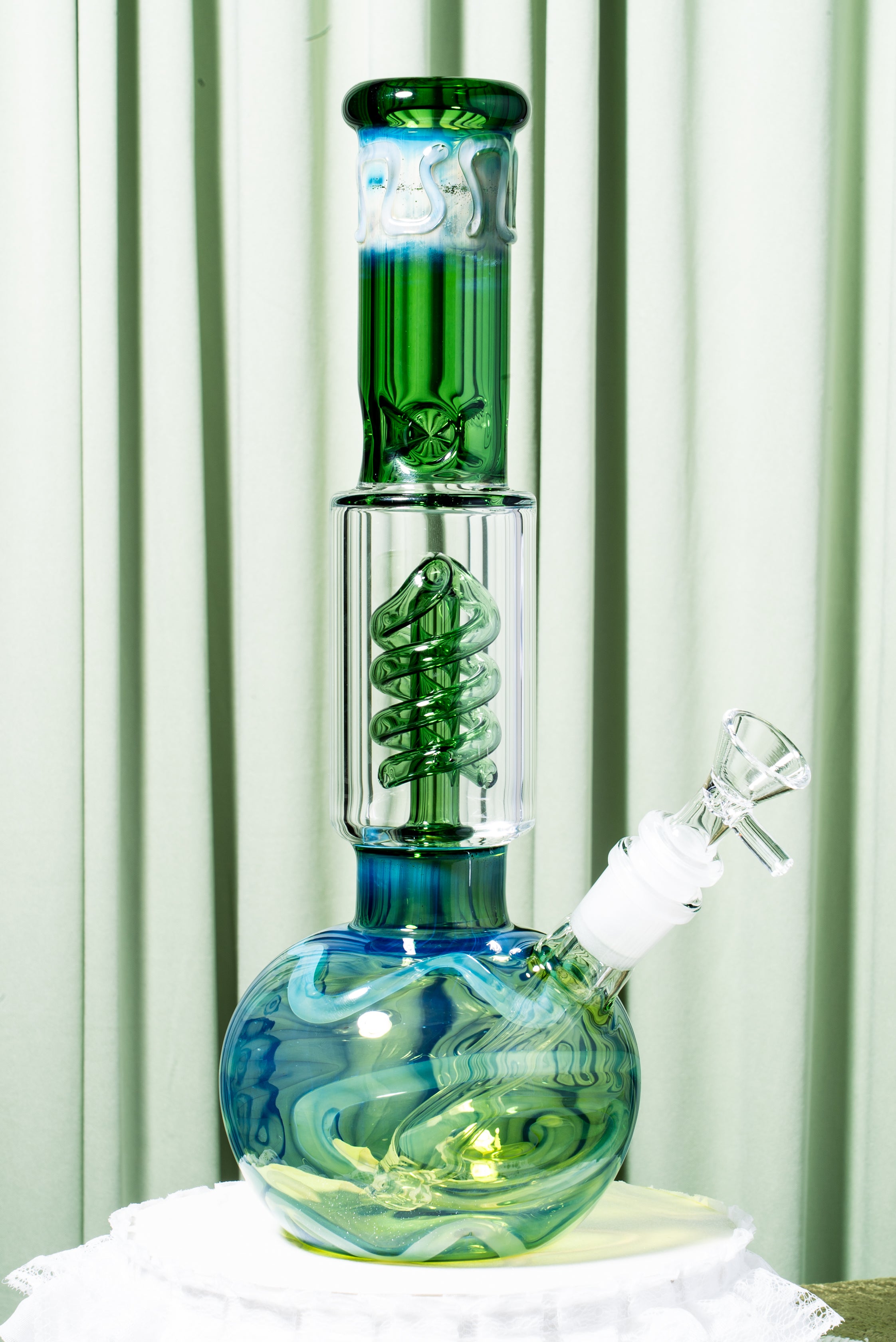 Heavenly Swirl Bong - Green