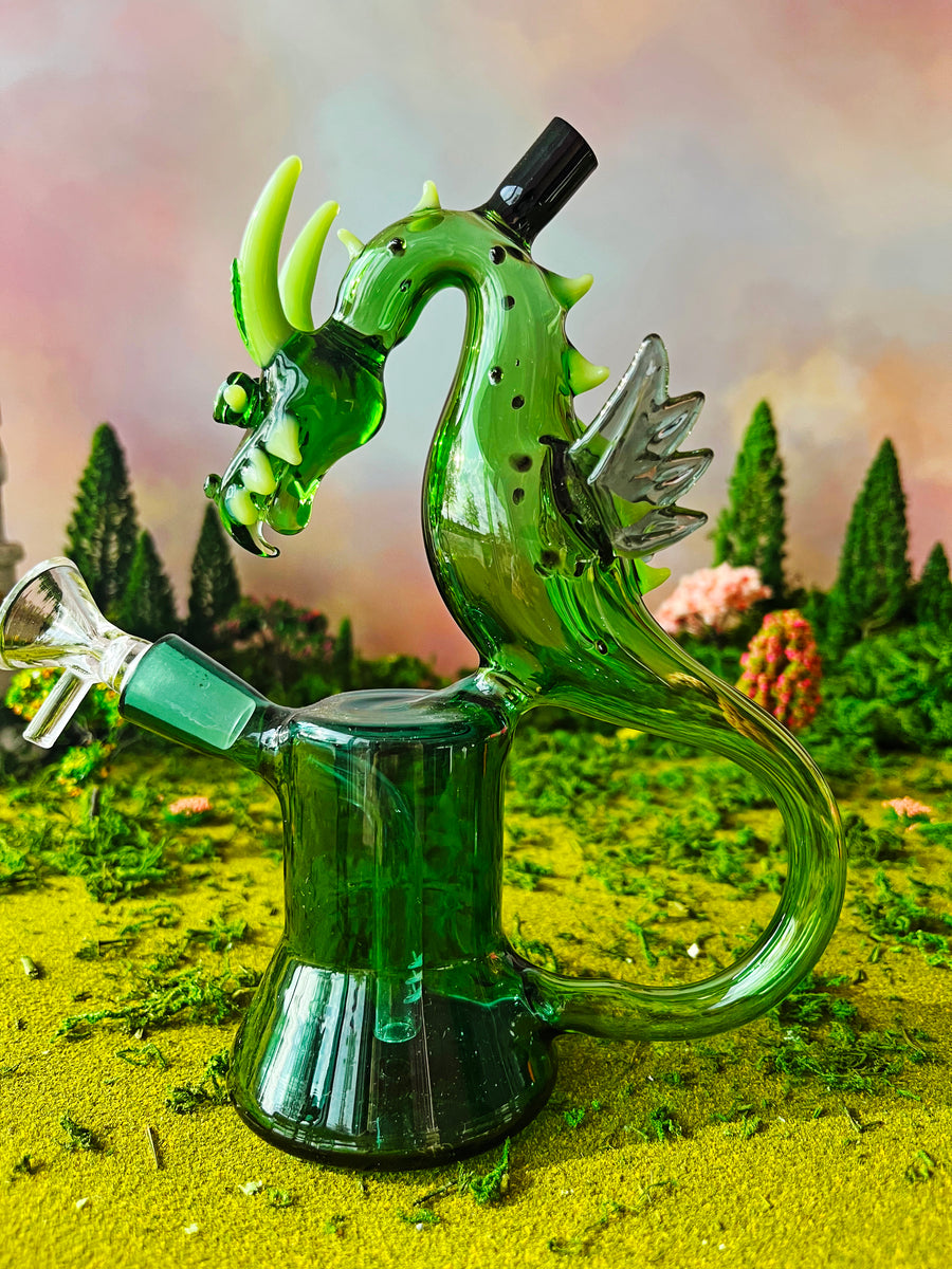 Puff the Magic Dragon Bong