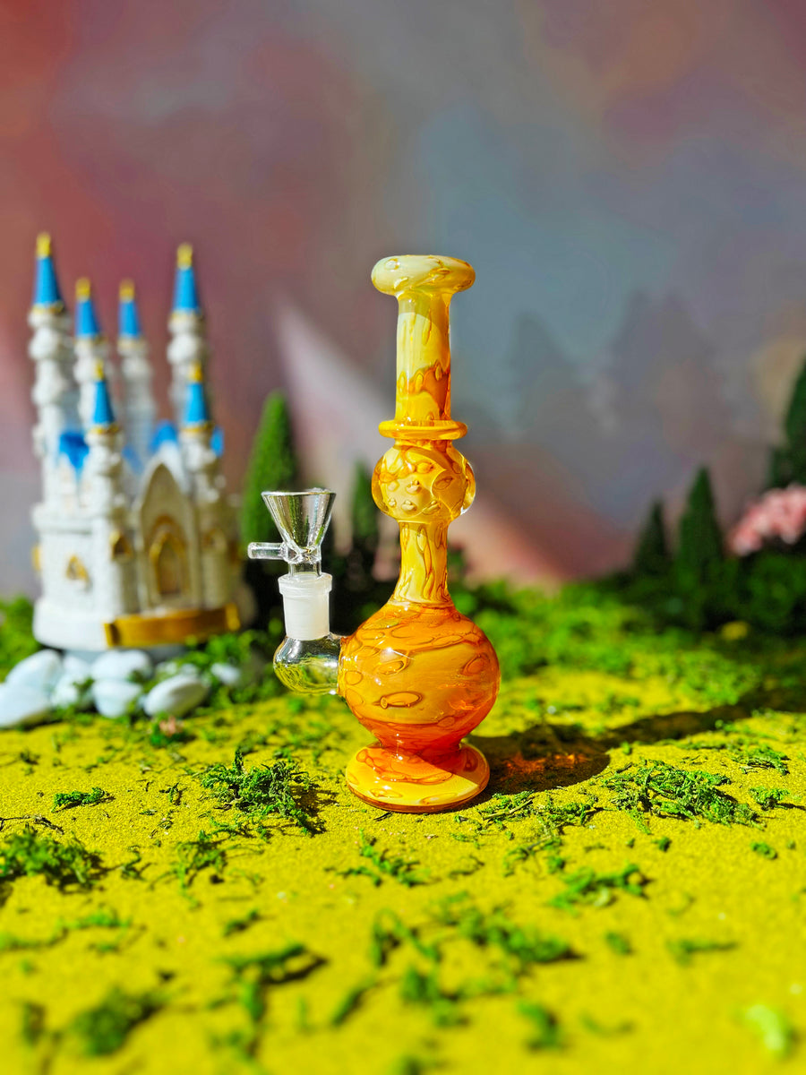Starry Eyed Bong- Belle
