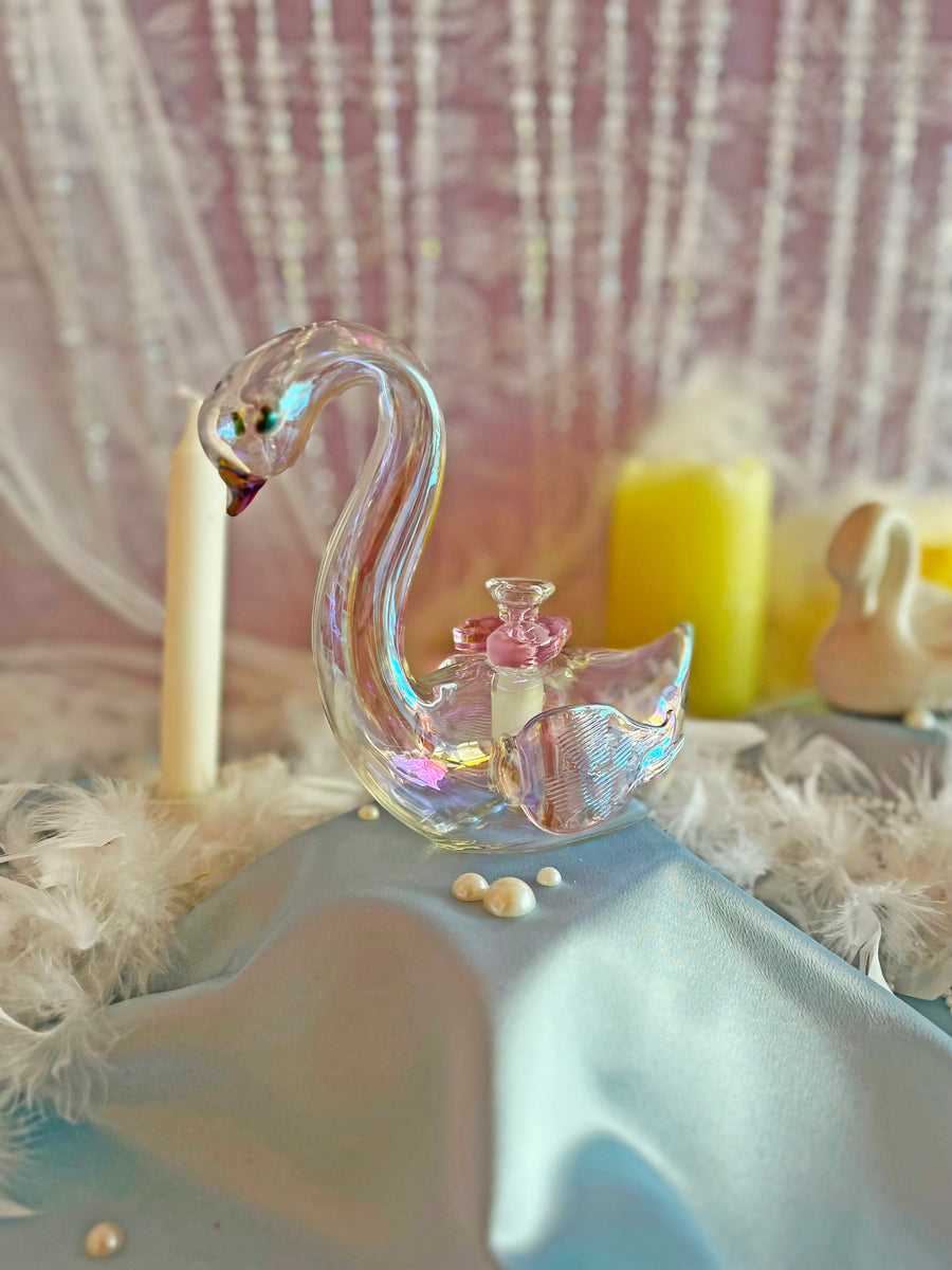 Swan Bong