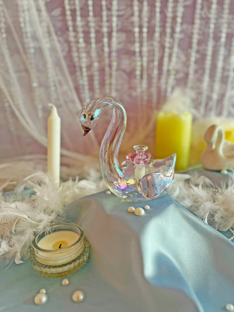 Swan Bong