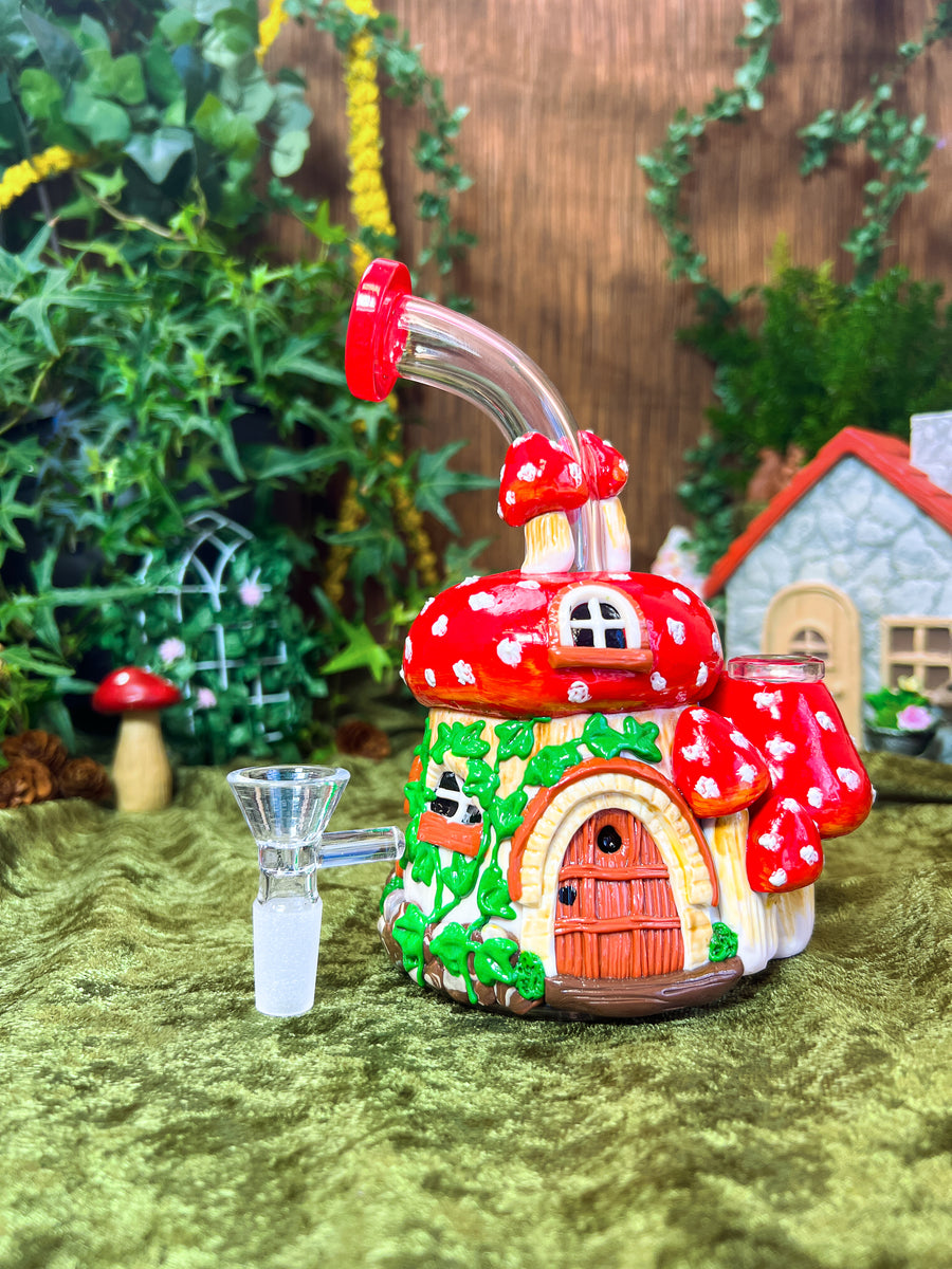 Gnome Home Bong- red