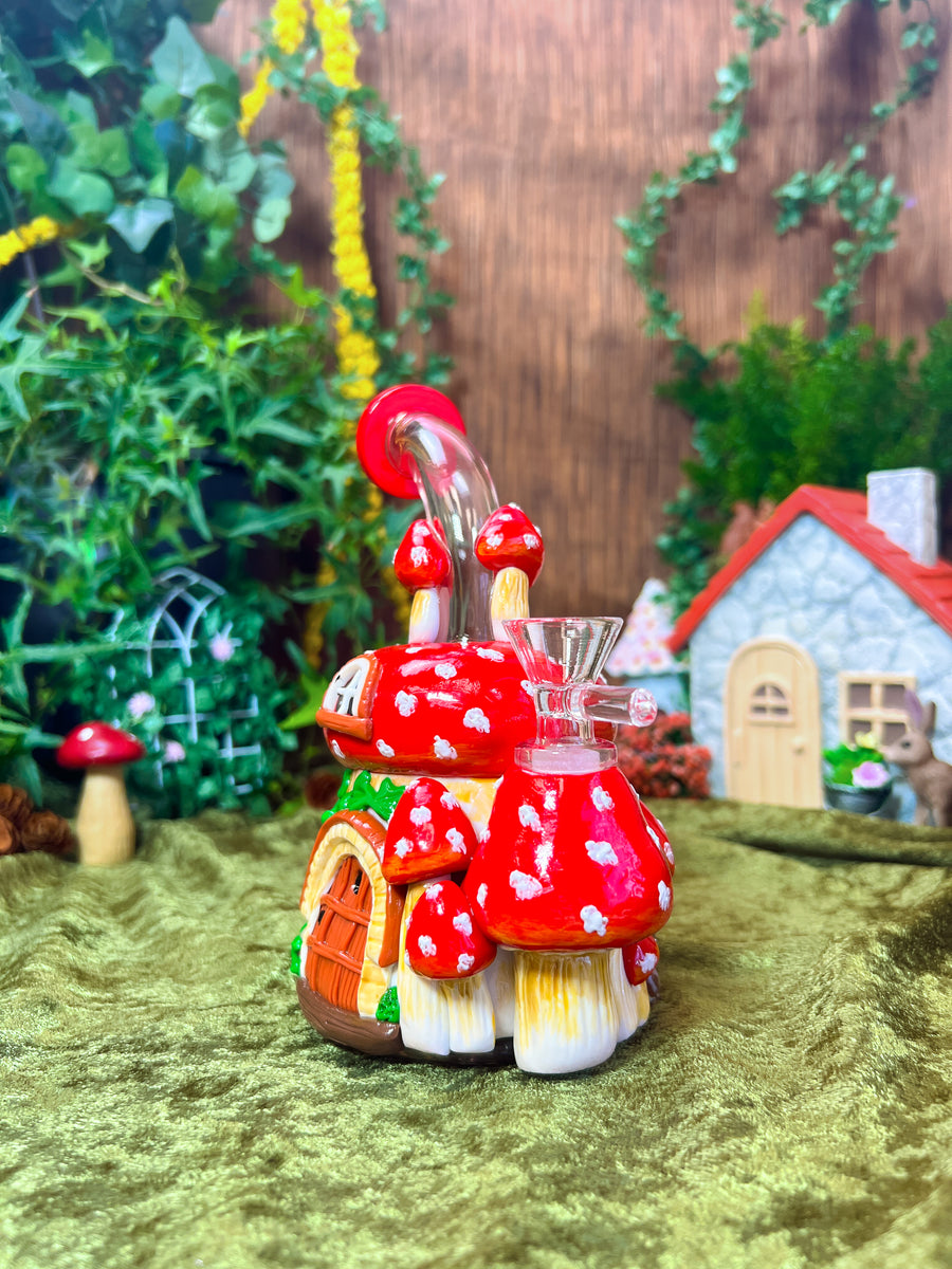 Gnome Home Bong- red