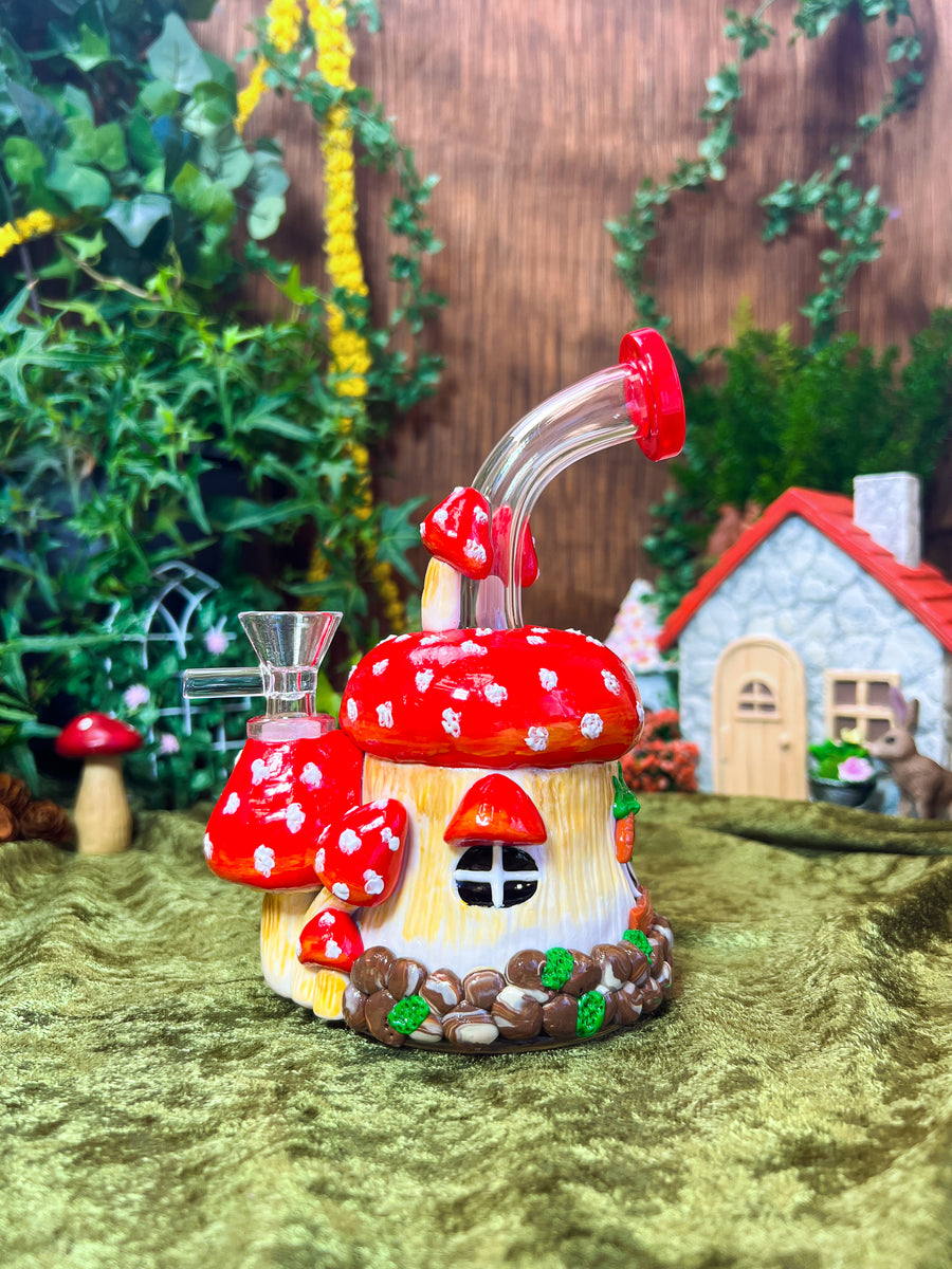 Gnome Home Bong- red