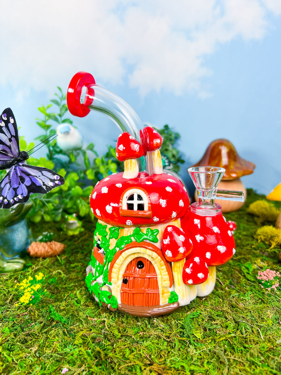 Gnome Home Bong- red