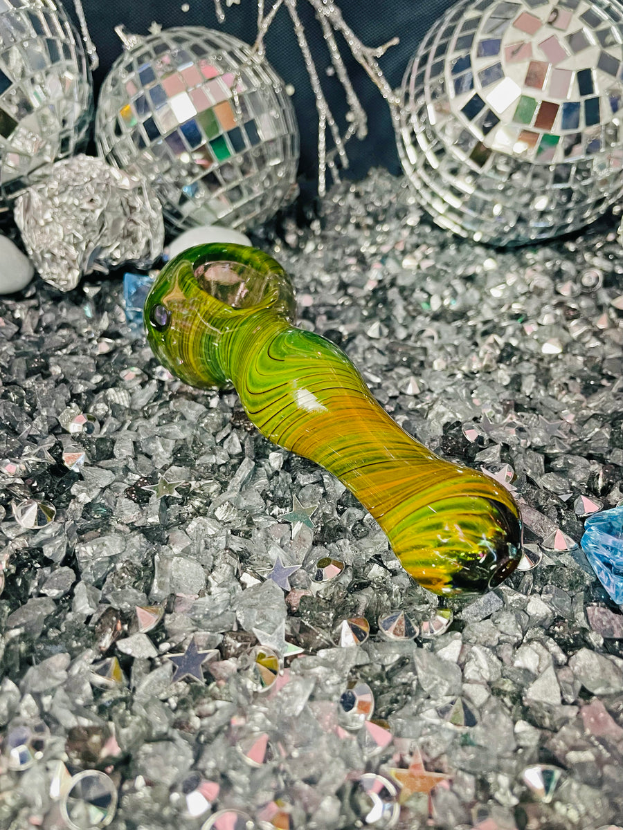 Saturn Pipe