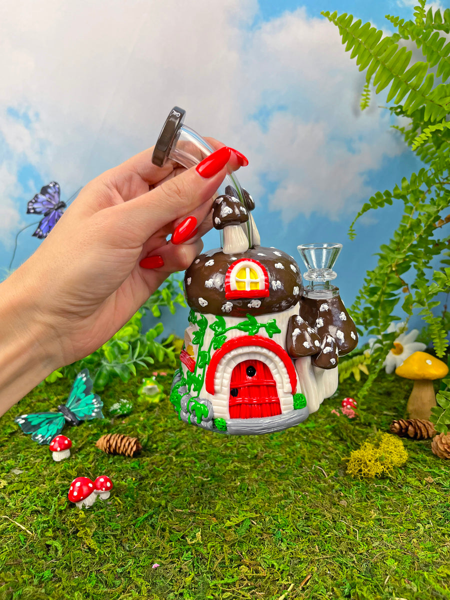 Gnome Home Bong- brown