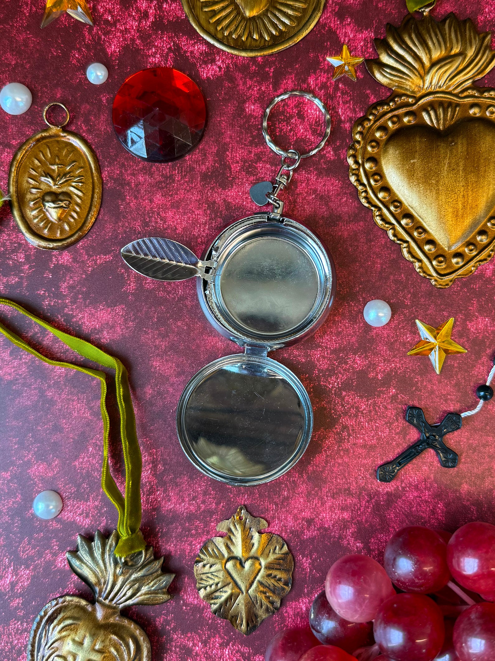 Cherub Ash Tray Keychain