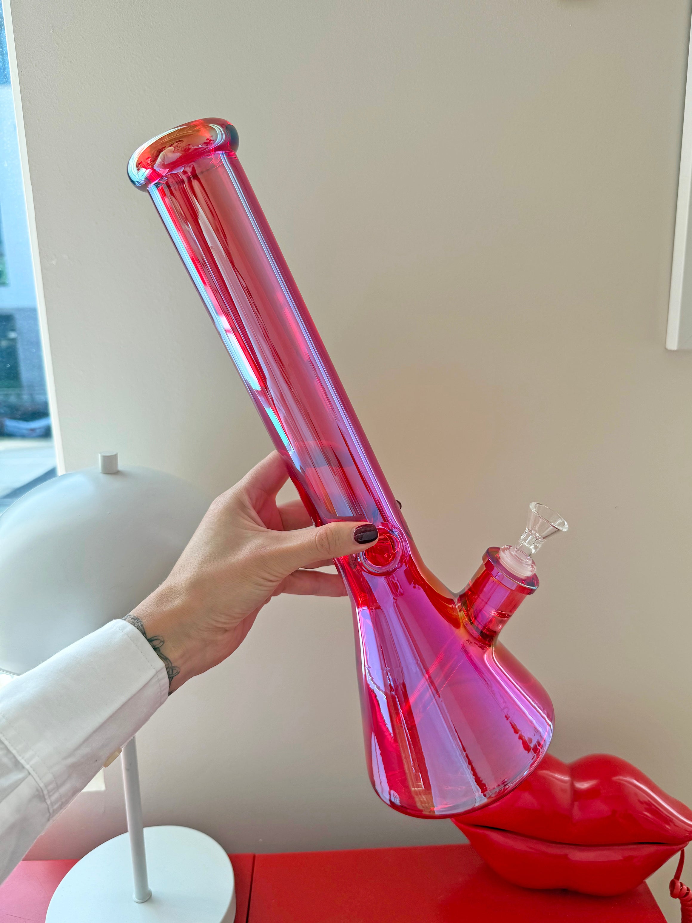 XL Radiant Bong - Cherry Red