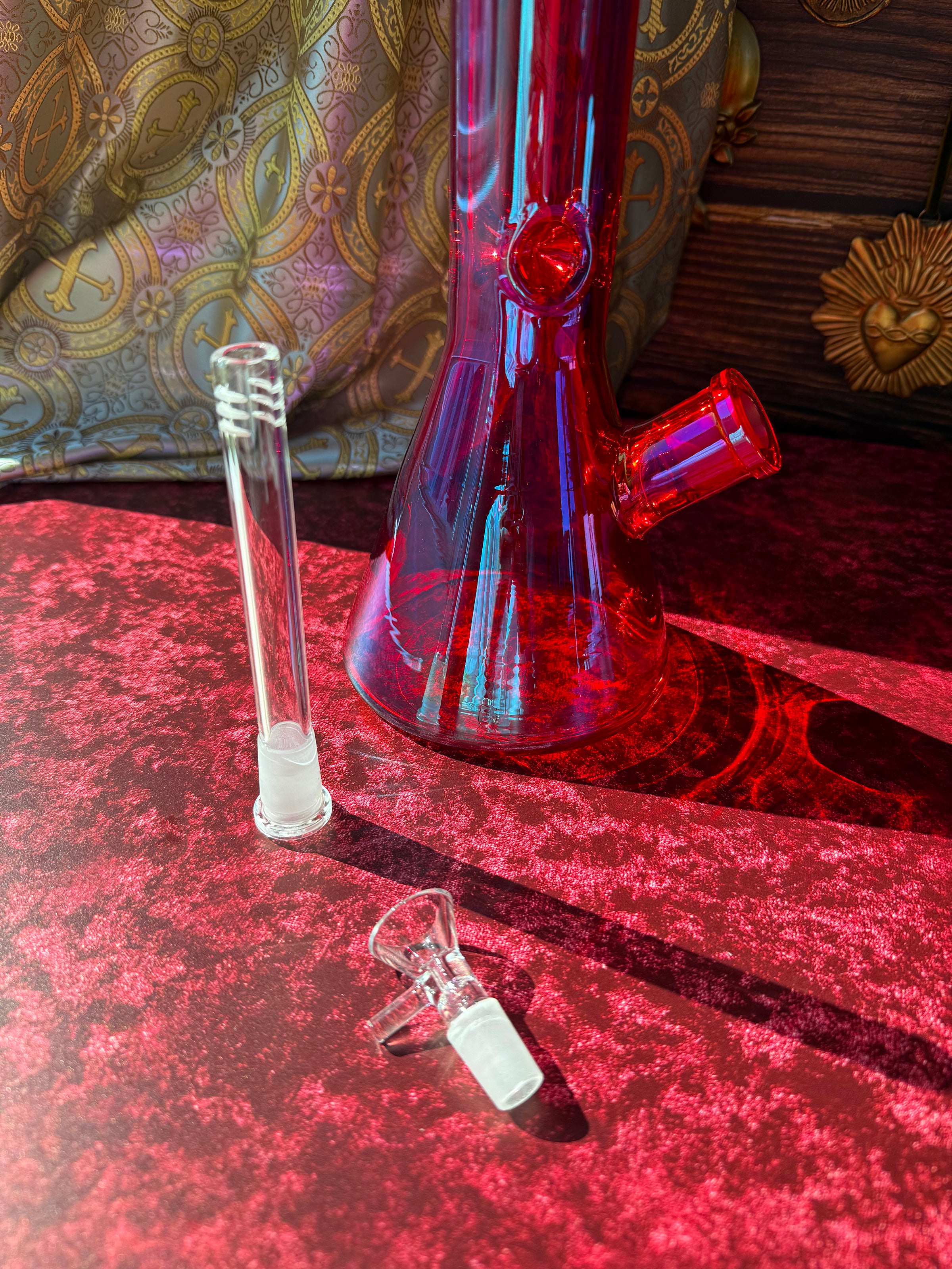 XL Radiant Bong - Cherry Red