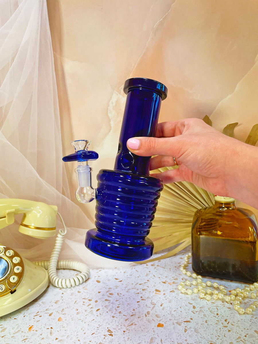 Groovy Heart Bong- Blue