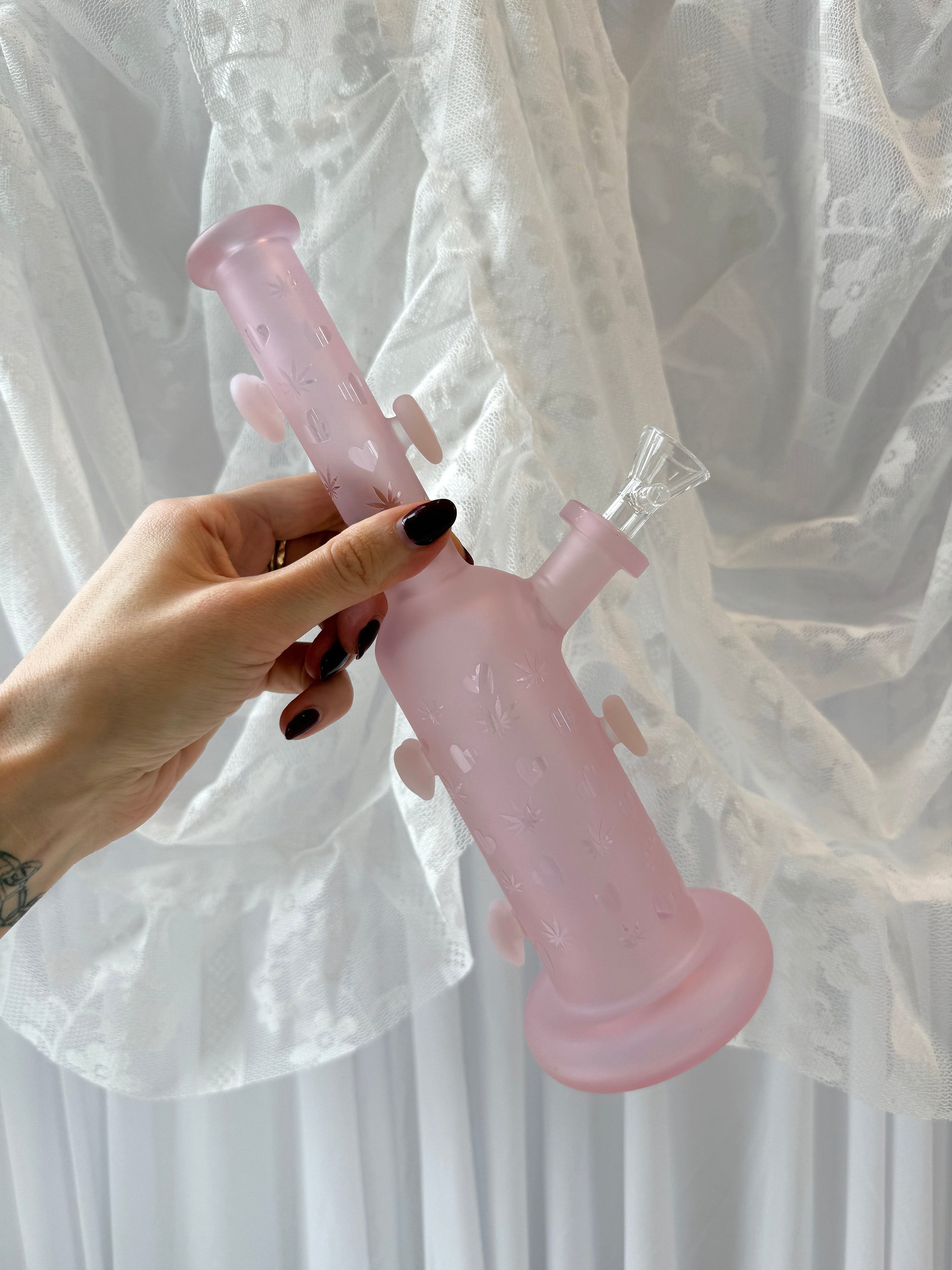 Frosted Heart Bong
