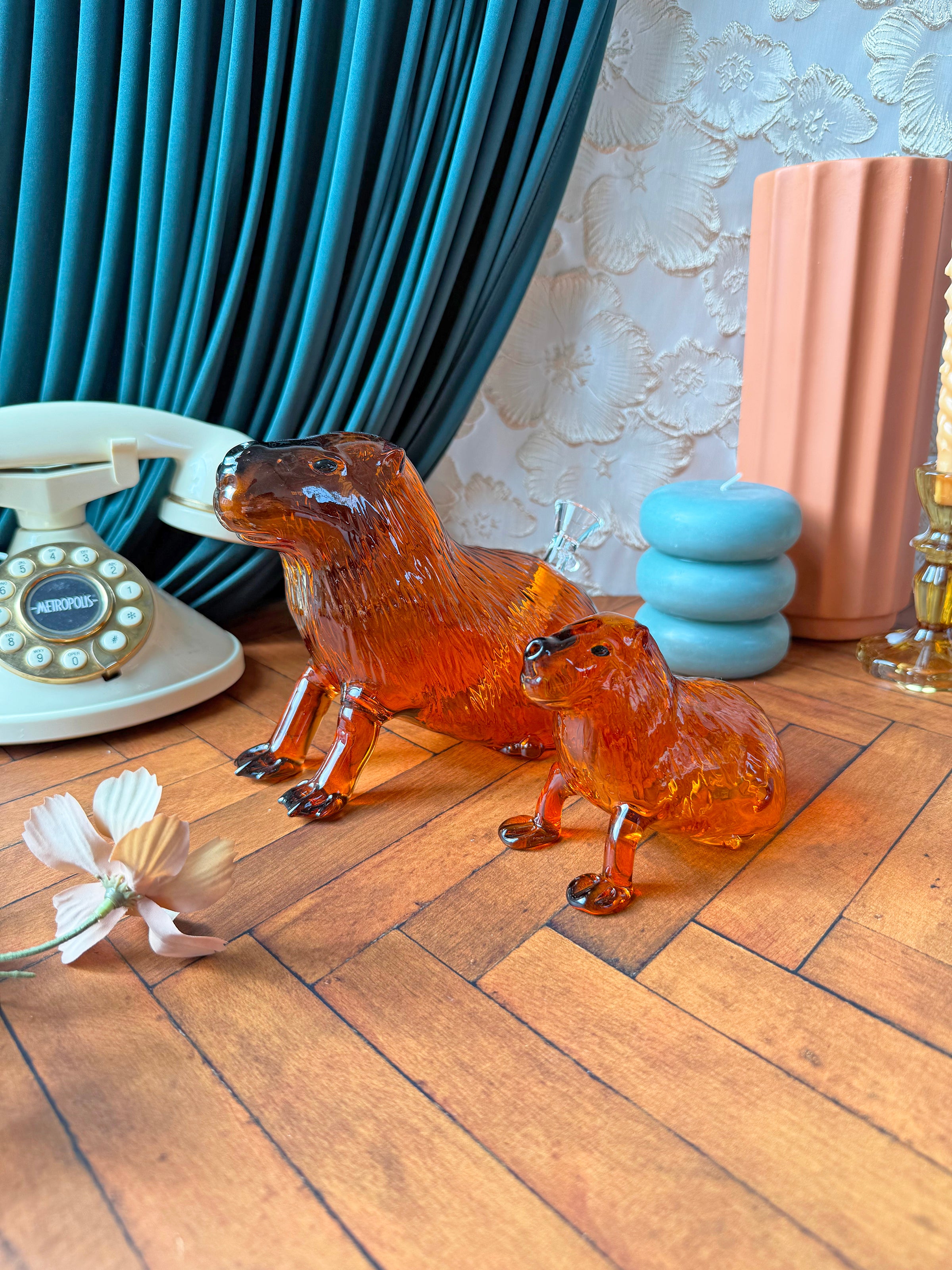 Capybara Bong
