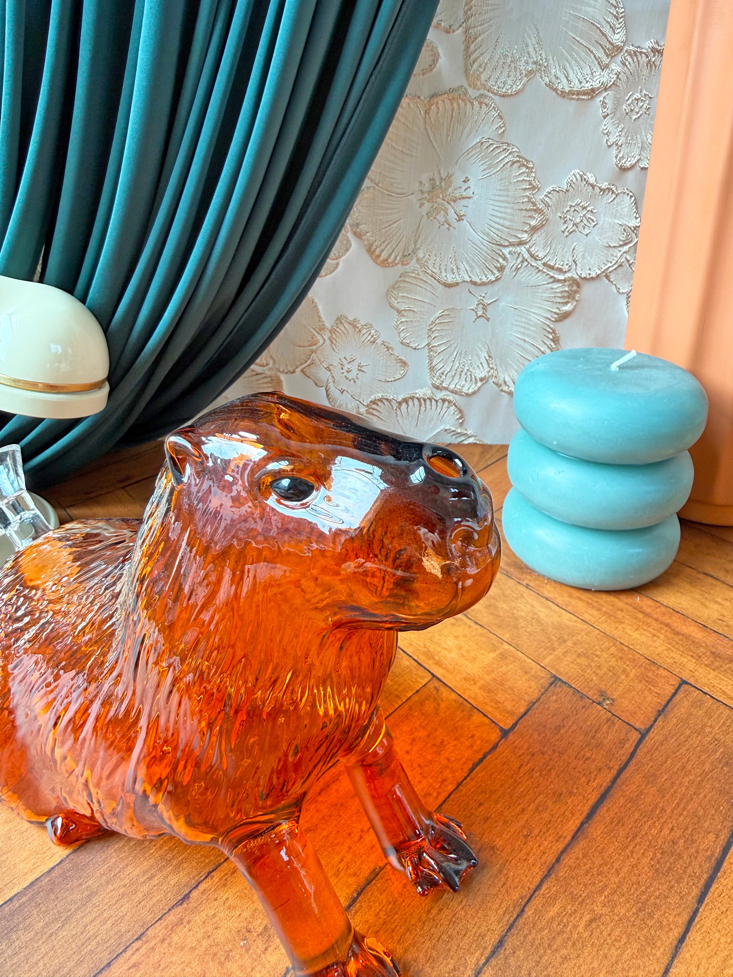 Capybara Bong