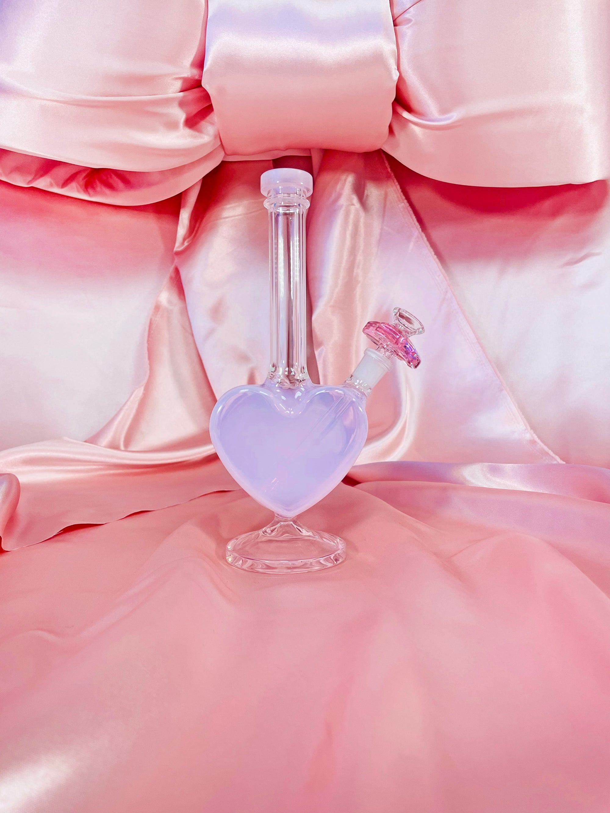 Milky Pink Heart Water Pipe