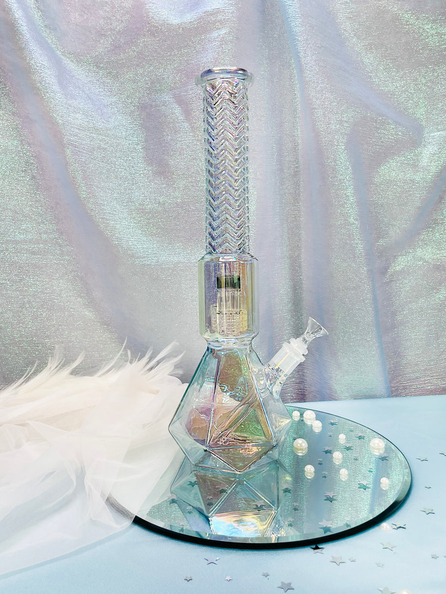16" Divine Dream Diamond Beaker Bong