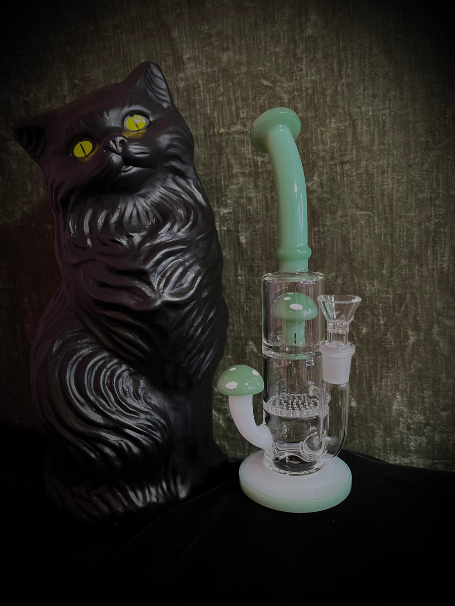 Jade Mushroom Water Pipe