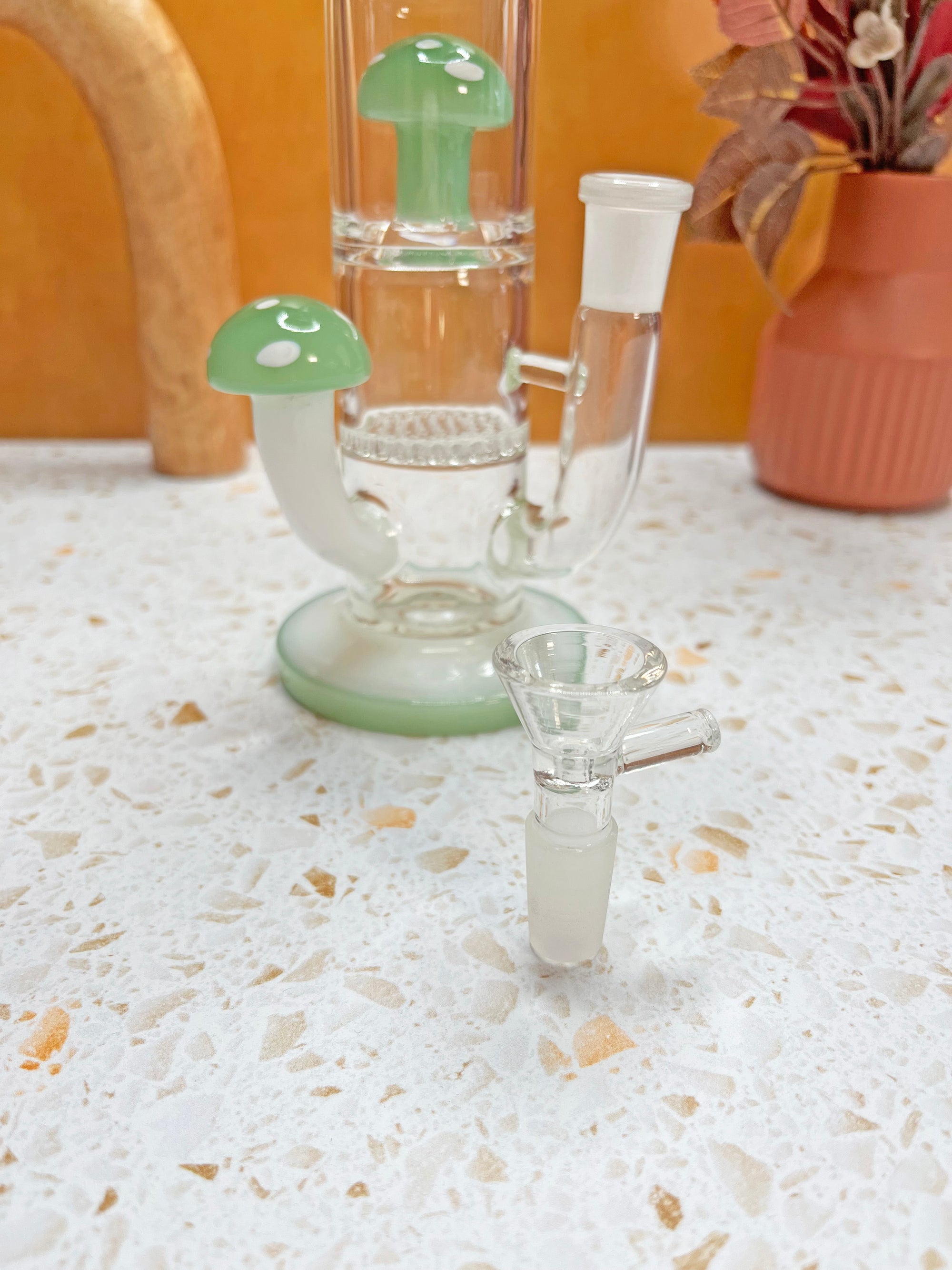 Jade Mushroom Water Pipe