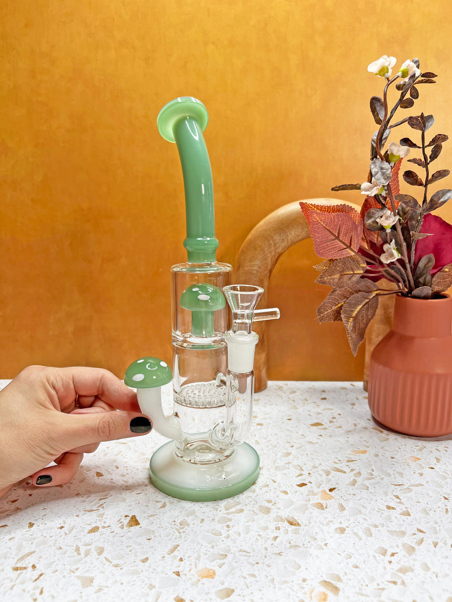 Jade Mushroom Water Pipe