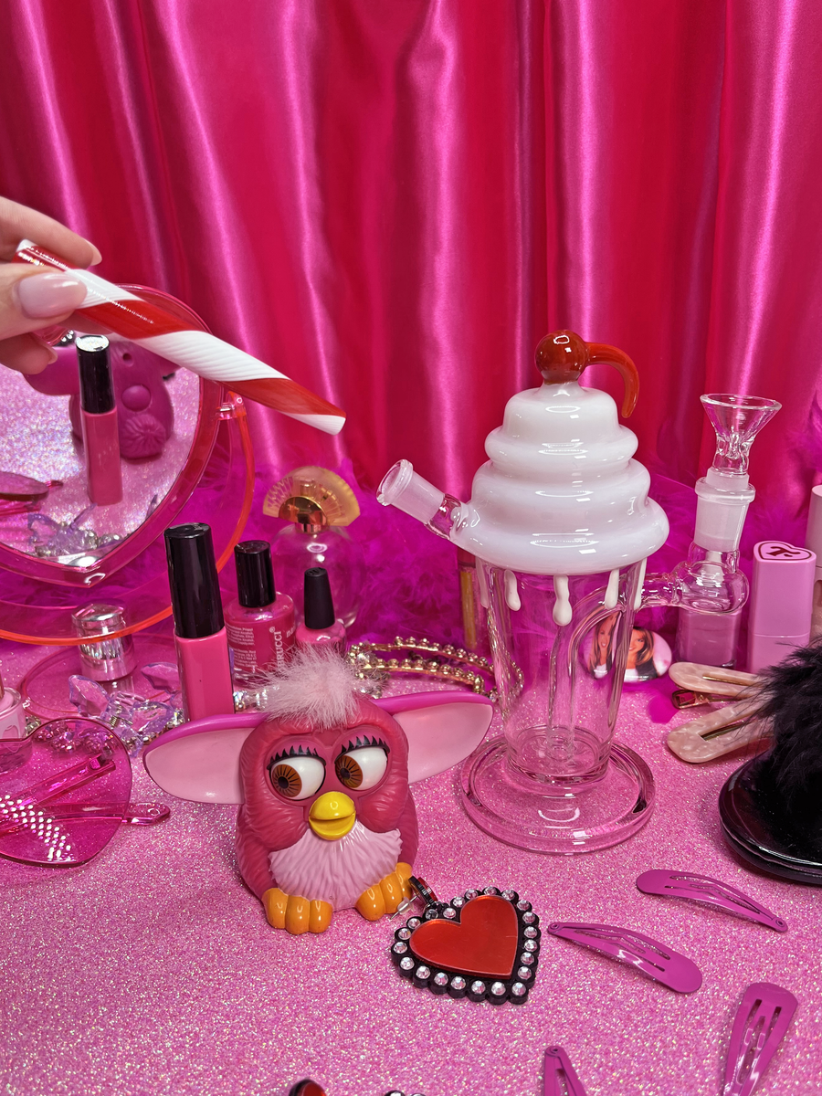 Cherry Shake Bong- pink