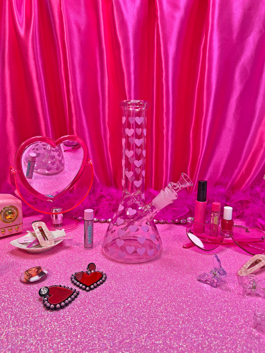 Heart Throb Beaker Bong