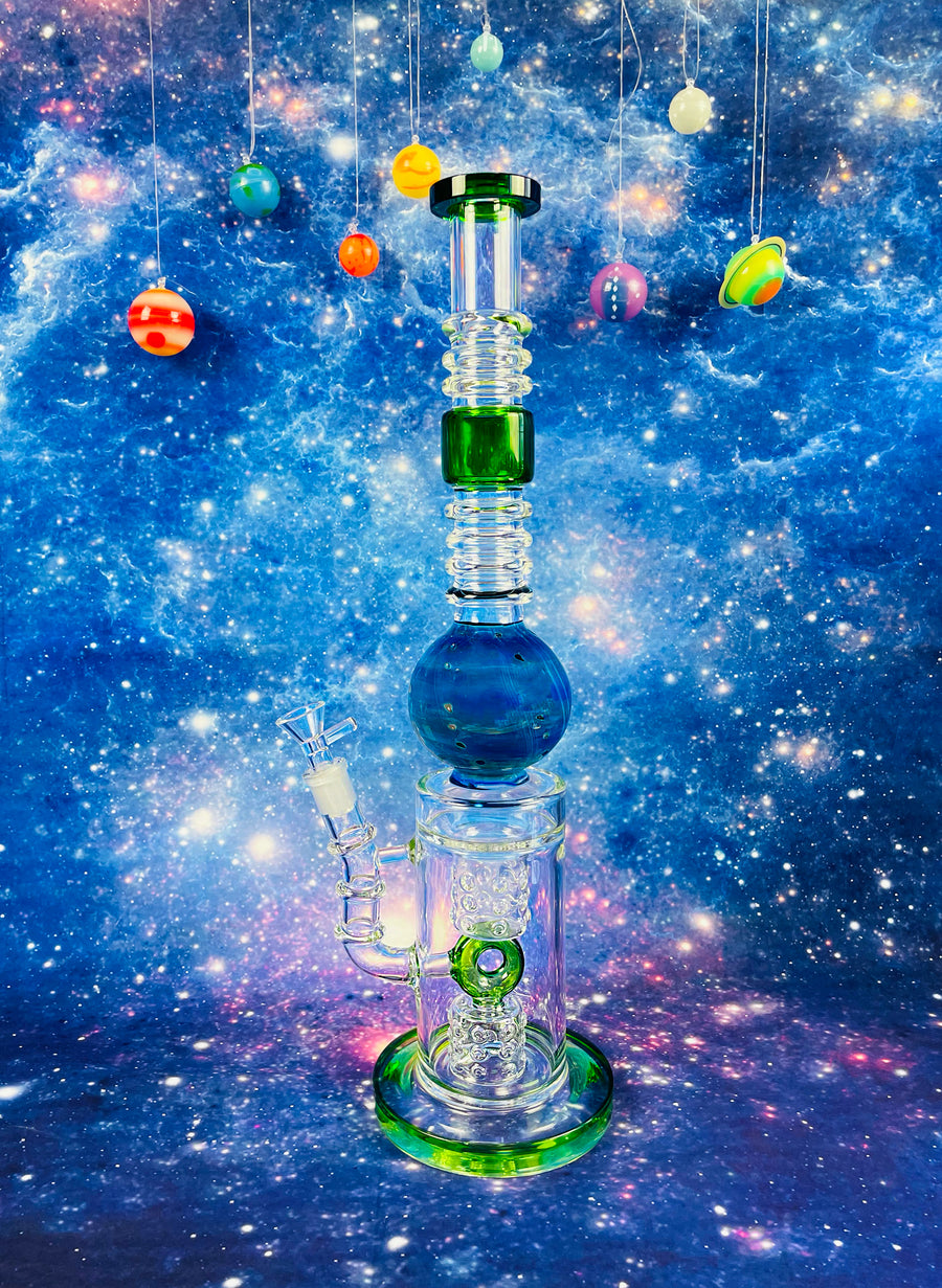 17.5" Out of This World Bong