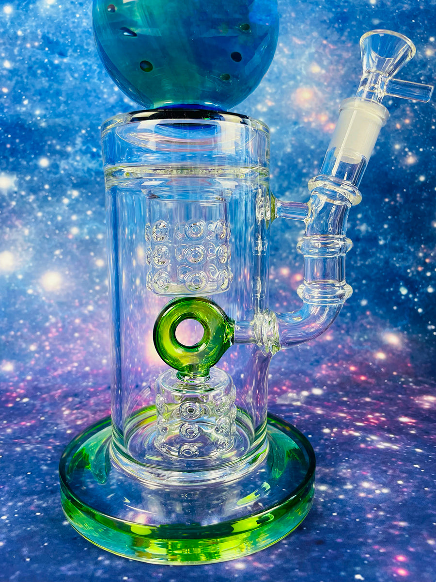 17.5" Out of This World Bong