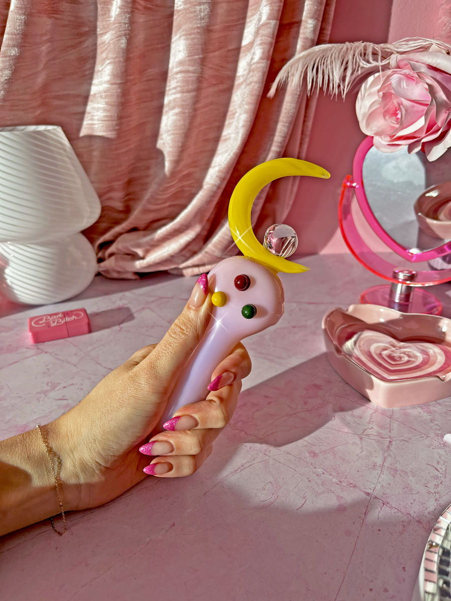 Crescent Moon Wand Pipe