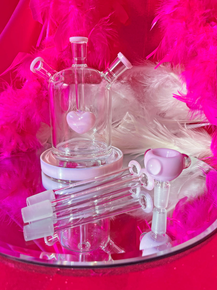That's Amore Water Pipe- Pink