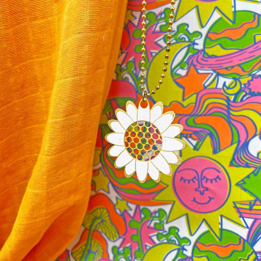 Daisy Portable Grinder Necklace