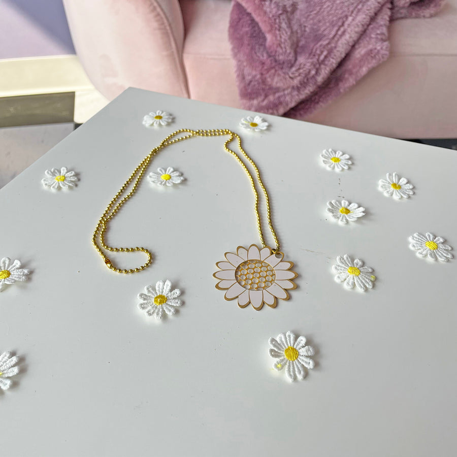 Daisy Portable Grinder Necklace