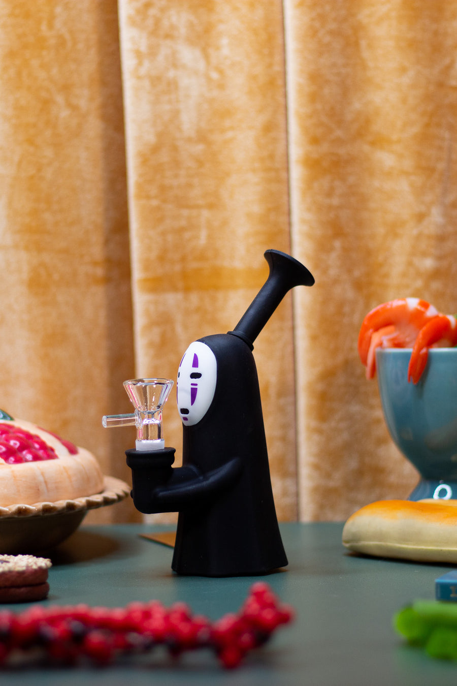 No Face Silicone Bong