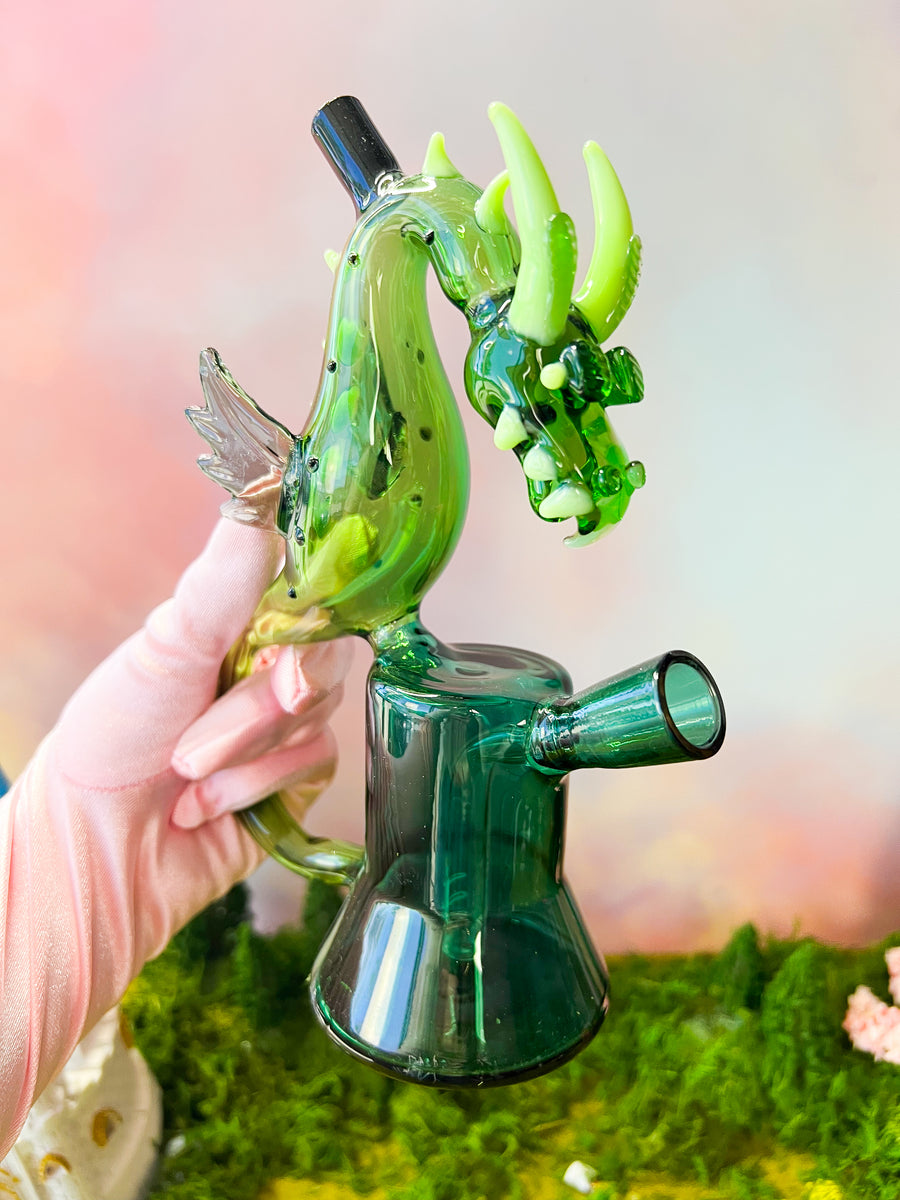Puff the Magic Dragon Bong