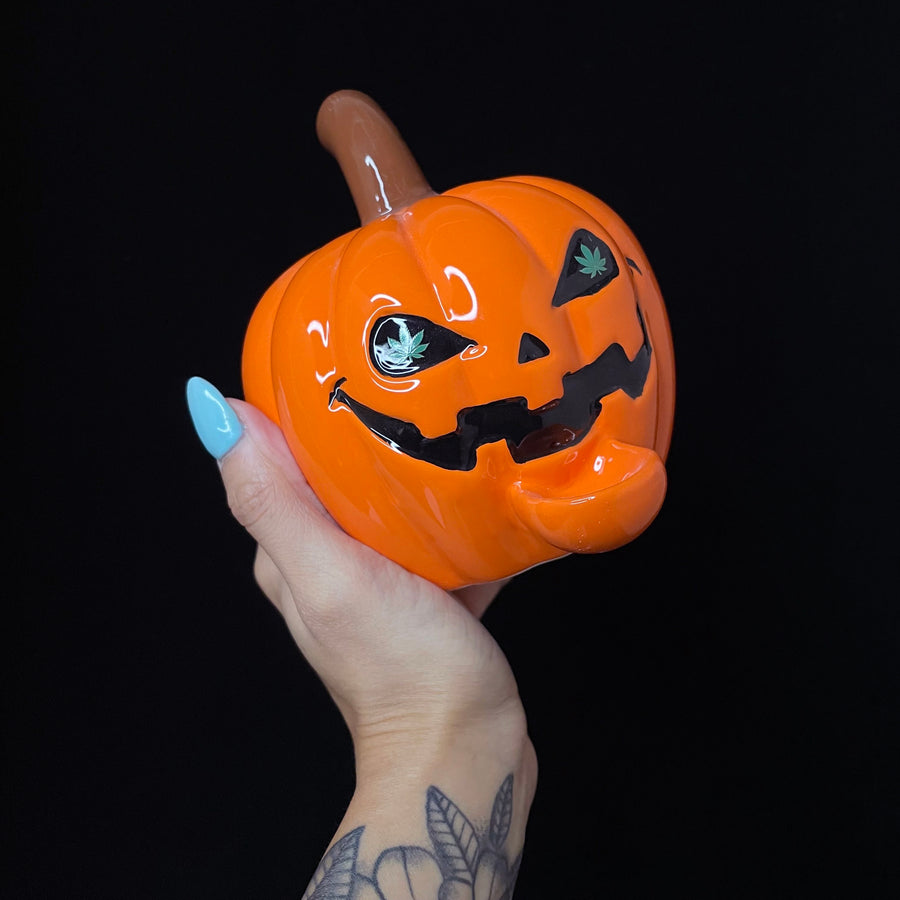 Jack-O-Lantern Pipe