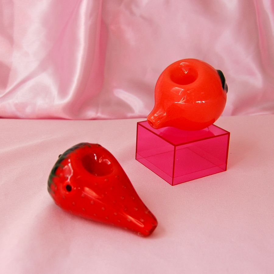Strawberry Fruit Pipe