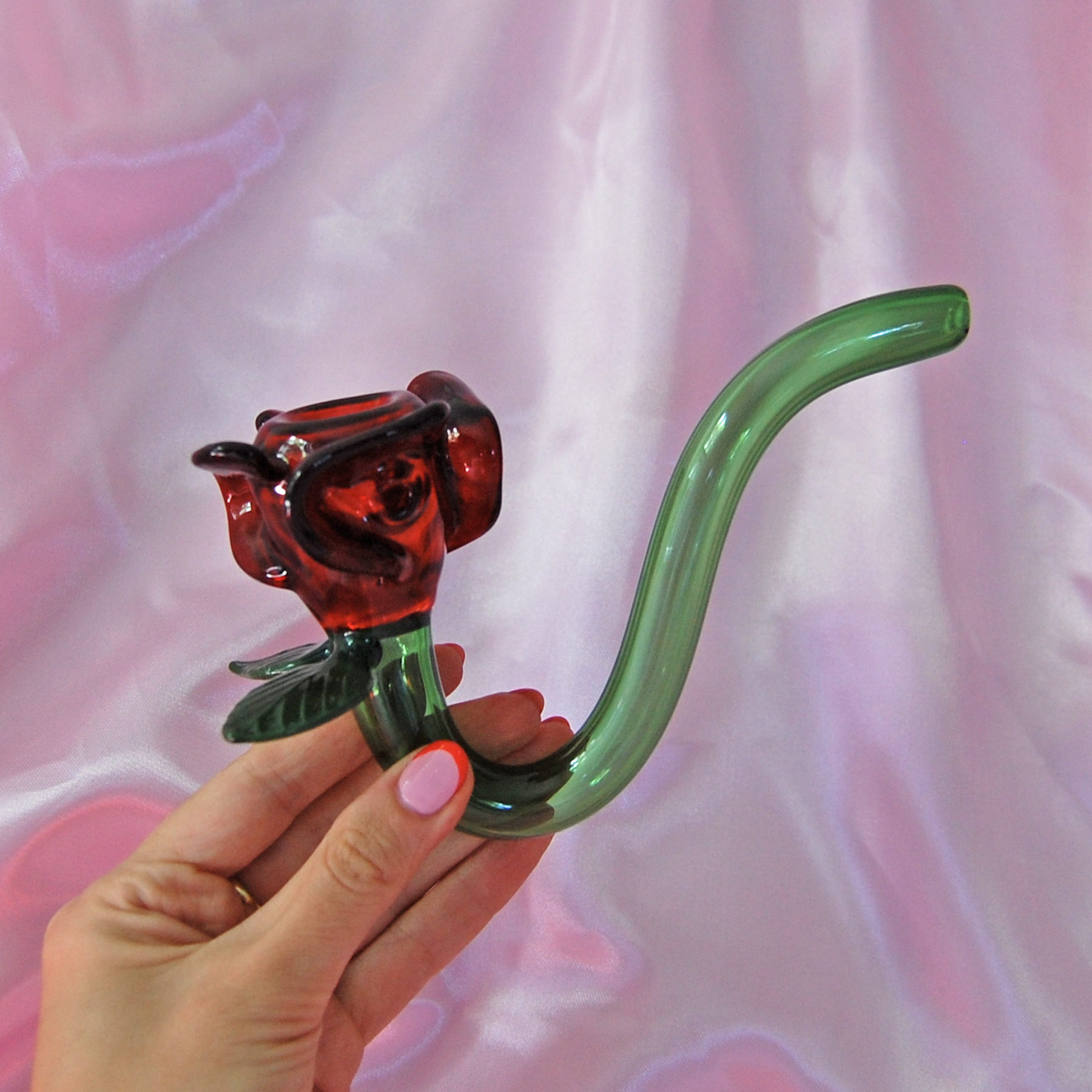 Large Red Rose Pipe